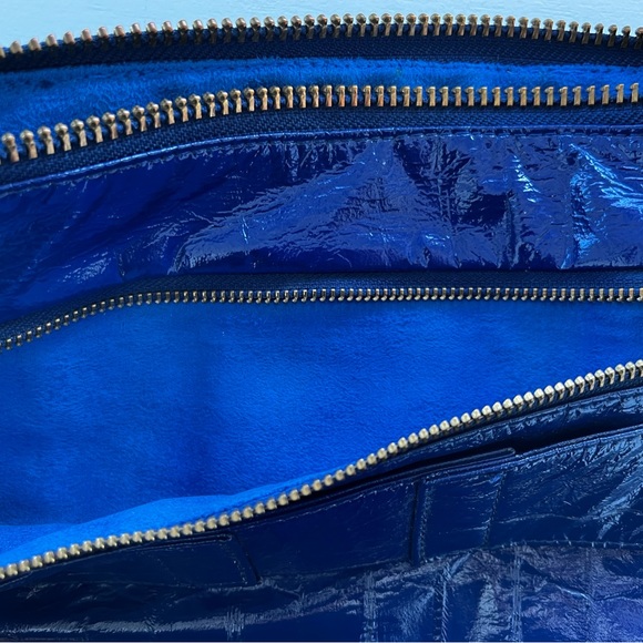 MATT & NAT - VINTAGE/VEGAN BLUE CRINKLE CLUTCH BAG - Picture 5 of 6